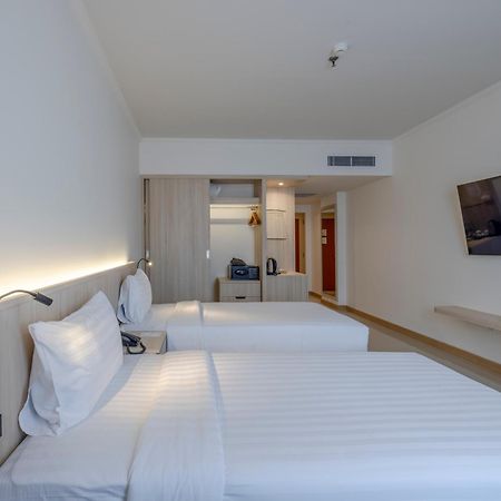 The Maruay Garden Hotel Bangkok Bagian luar foto