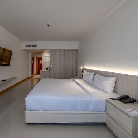 The Maruay Garden Hotel Bangkok Bagian luar foto