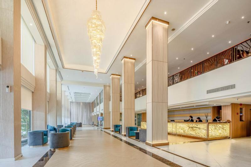 The Maruay Garden Hotel Bangkok Bagian luar foto
