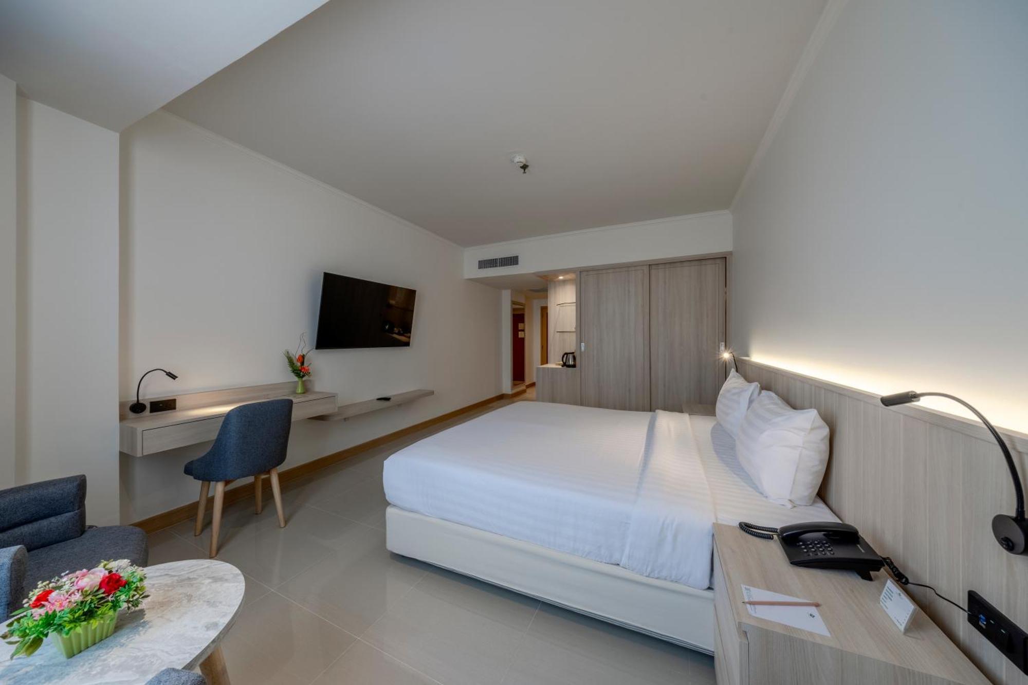 The Maruay Garden Hotel Bangkok Bagian luar foto