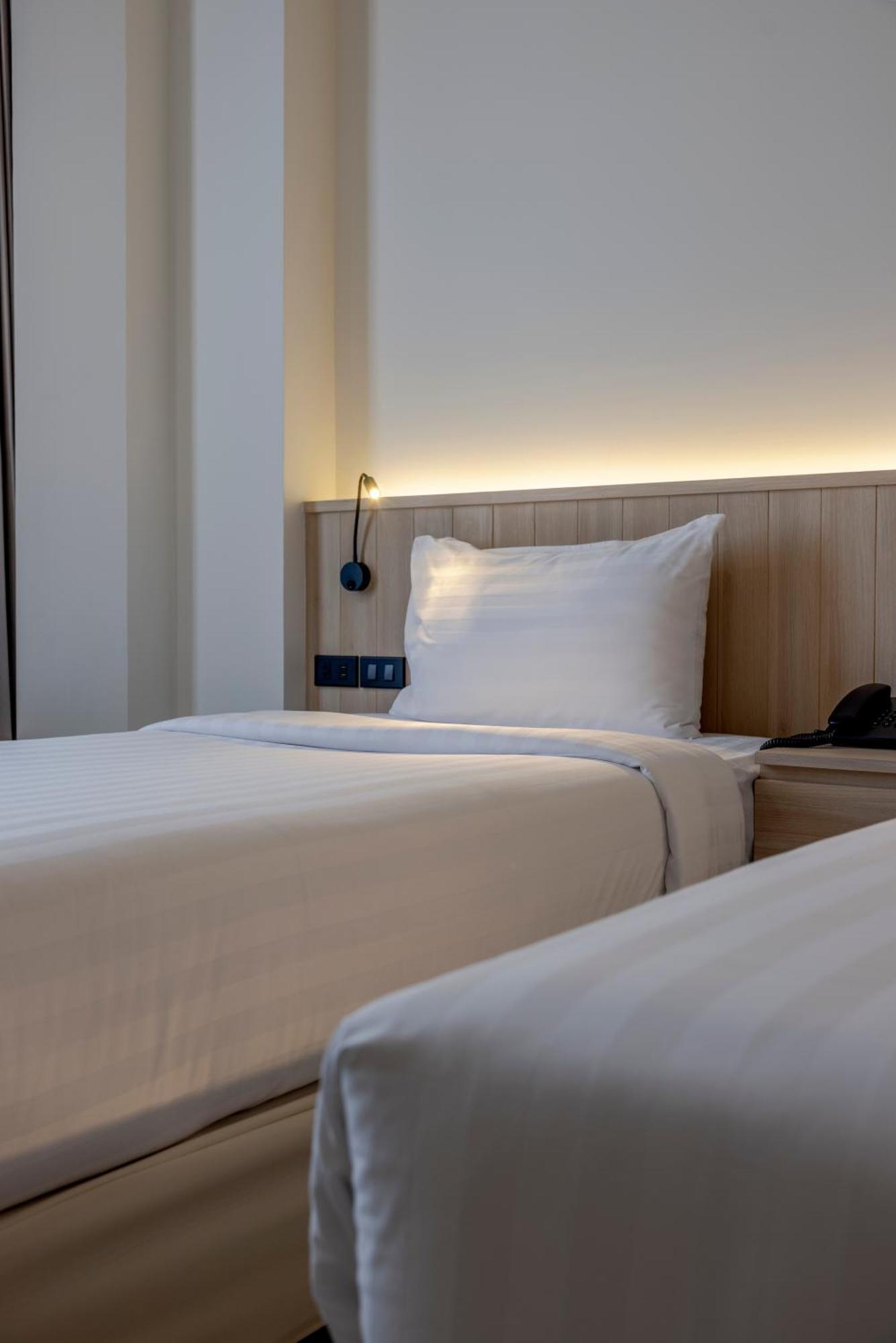 The Maruay Garden Hotel Bangkok Bagian luar foto