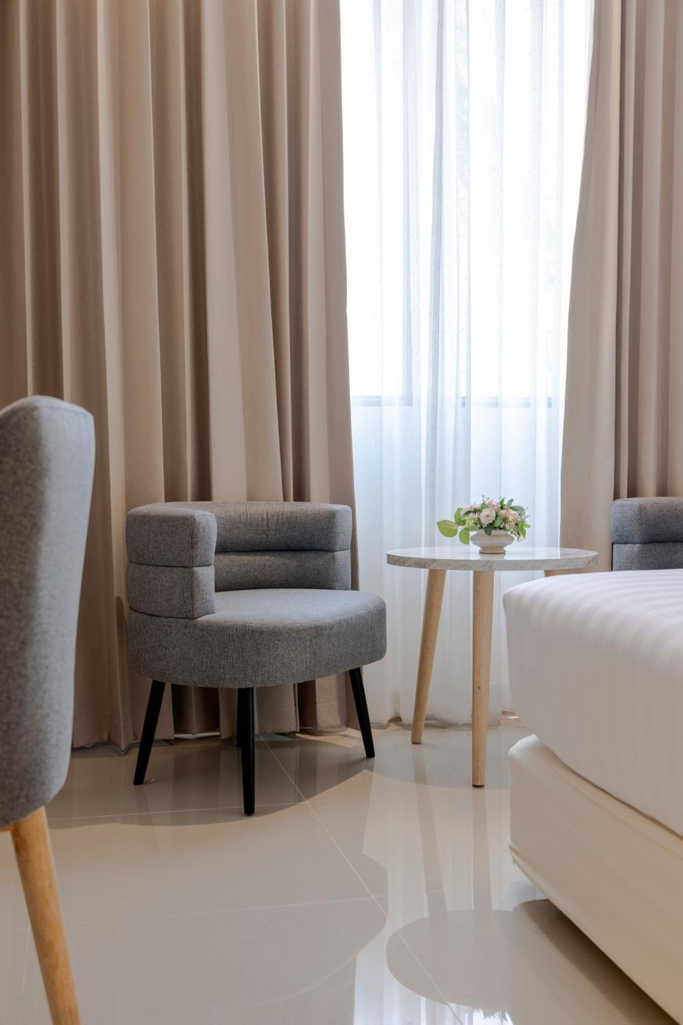 The Maruay Garden Hotel Bangkok Bagian luar foto
