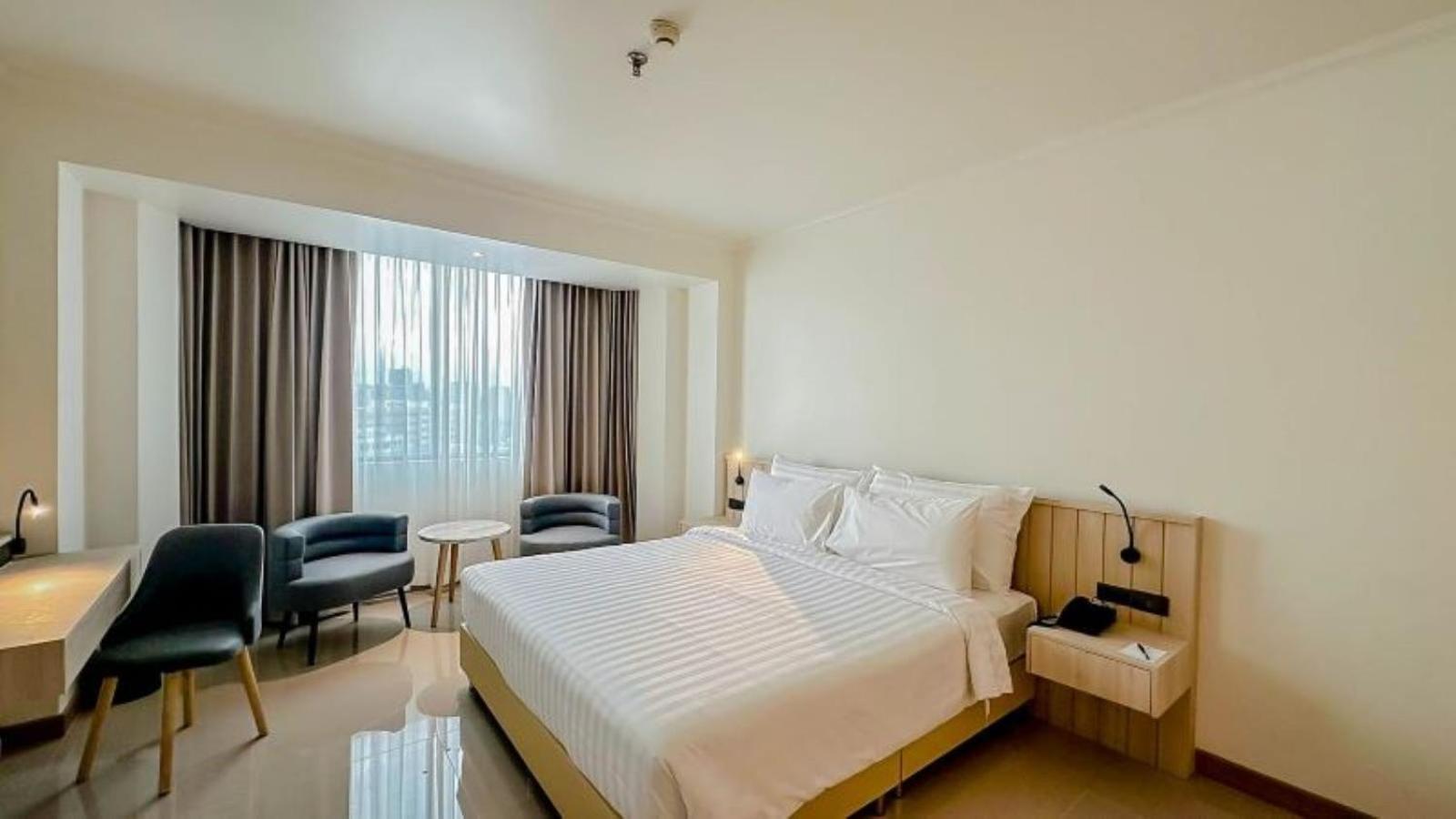 The Maruay Garden Hotel Bangkok Bagian luar foto