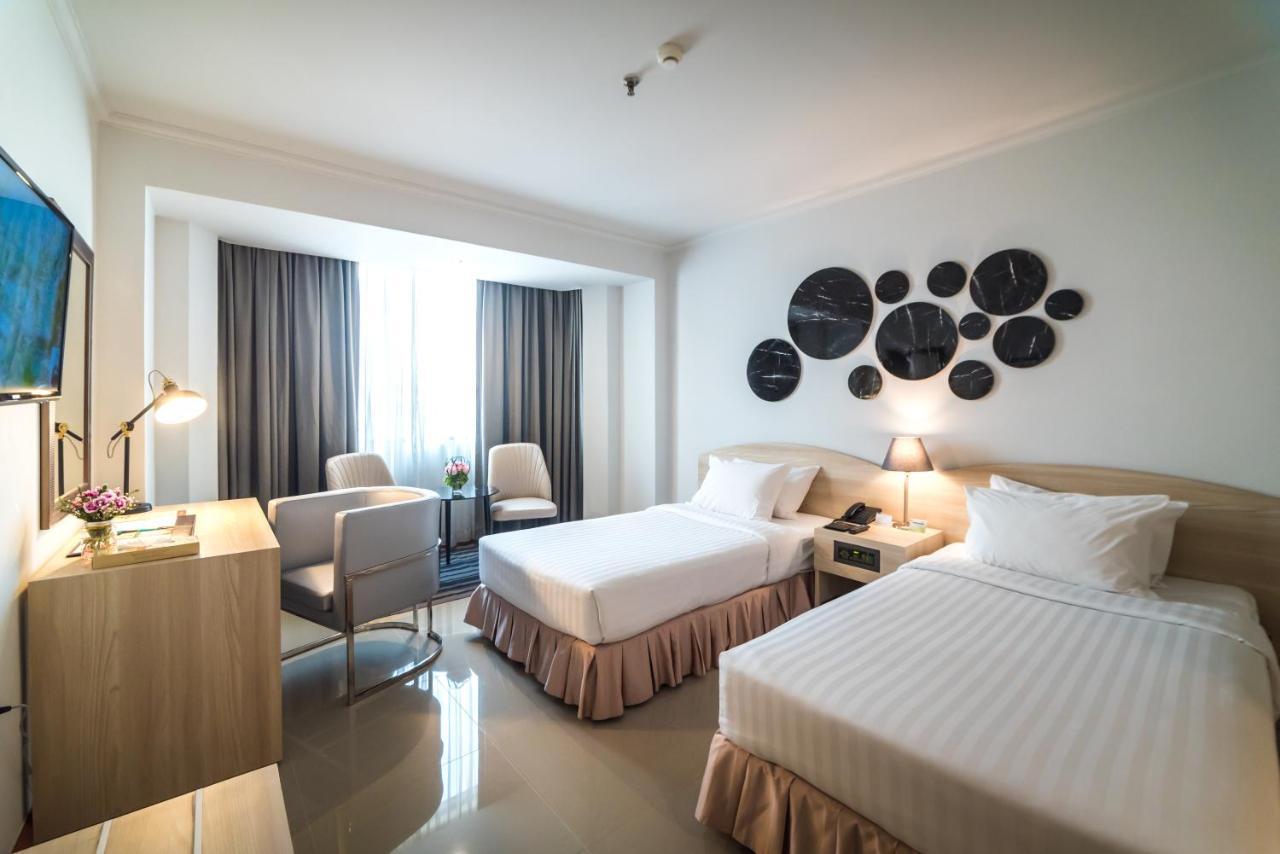 The Maruay Garden Hotel Bangkok Bagian luar foto